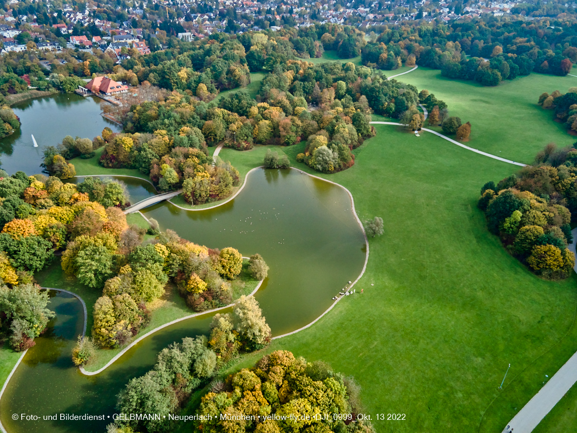 13.10.2022 - Der Ostpark mit See und Biergarten in Neuperlach
